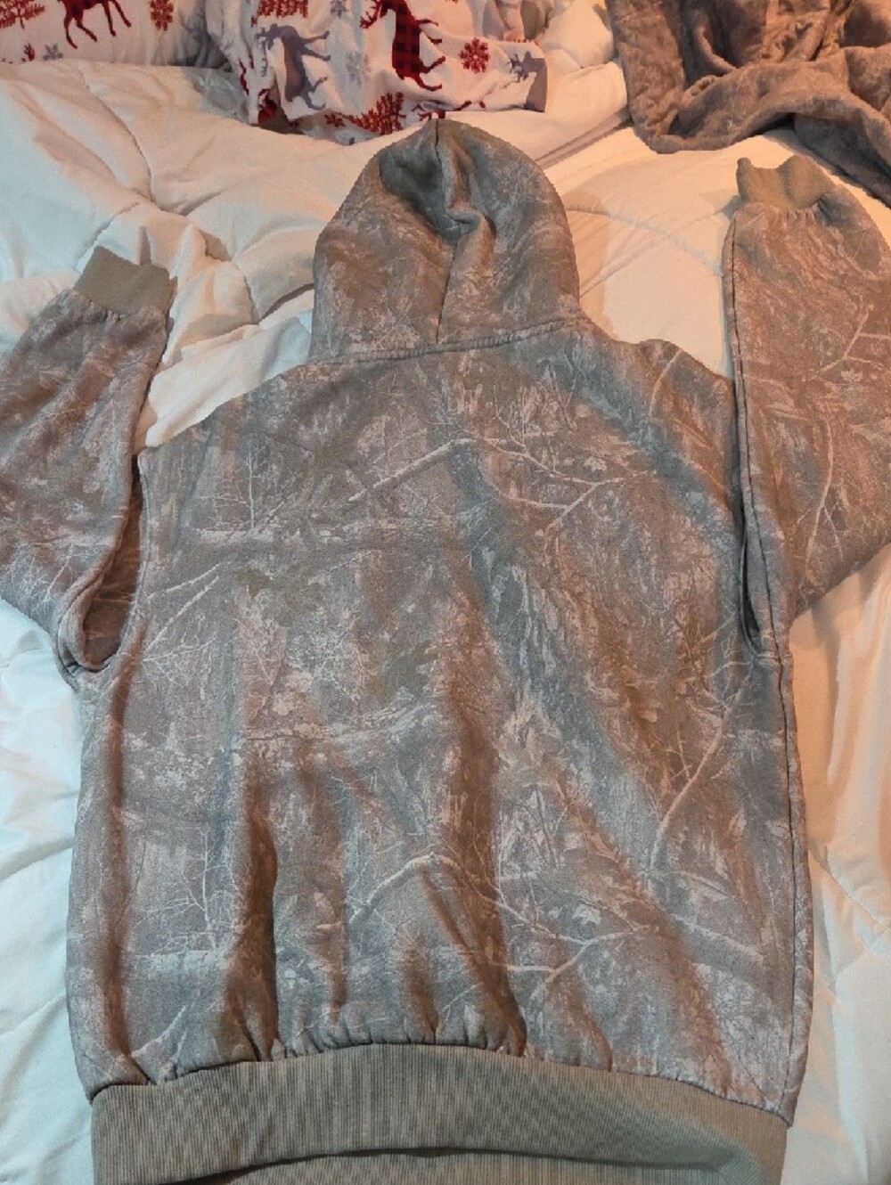 Comfrt Camo Hoodie - Picture 3 of 4